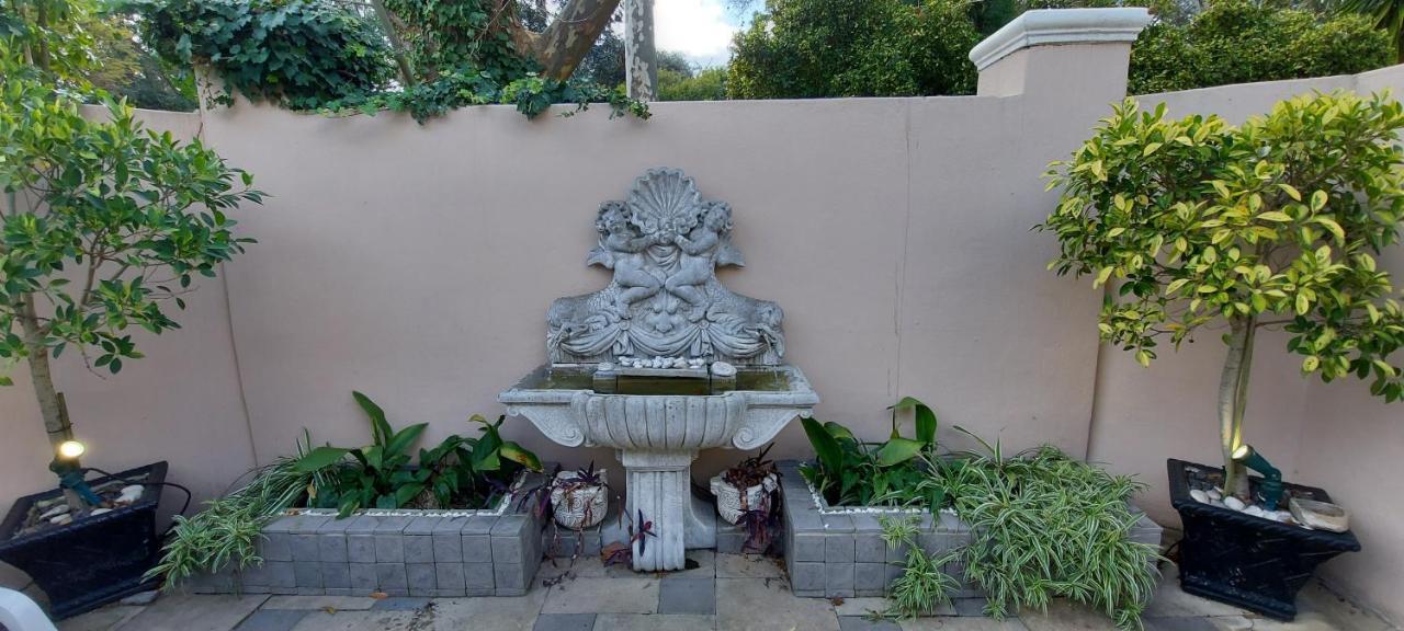 Roosboom Guest Apartments Somerset West Exterior foto